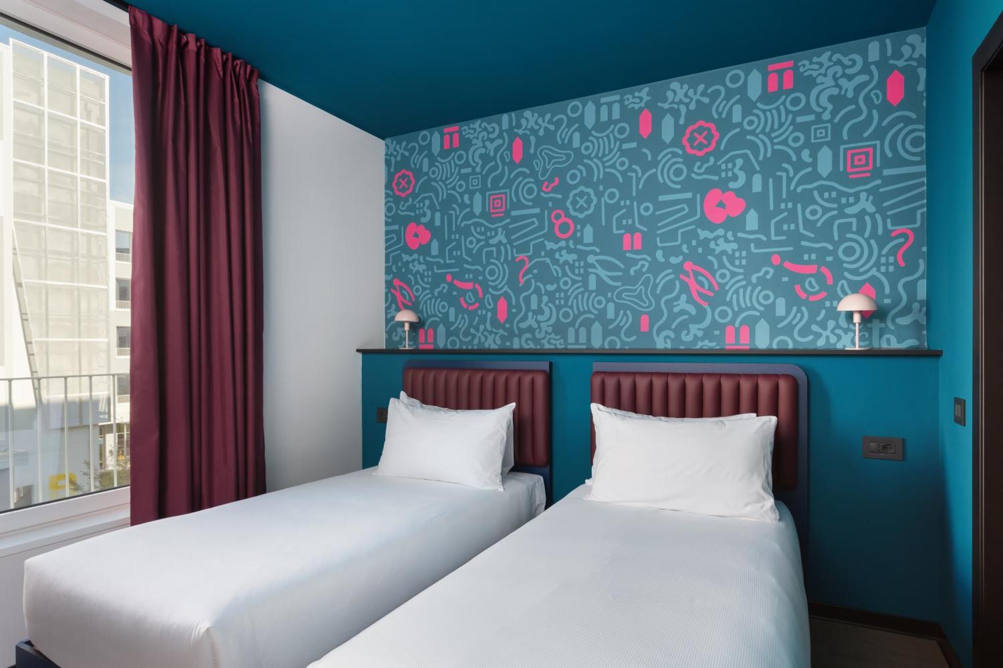 Cx Milan Nom Hostel Екстериор снимка