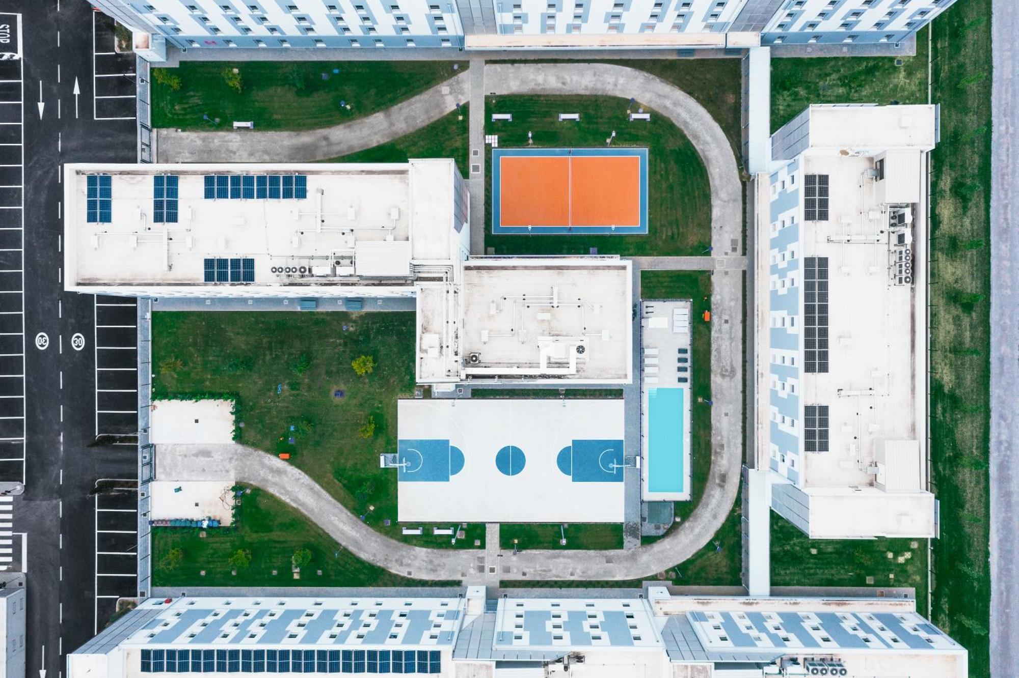 Cx Milan Nom Hostel Екстериор снимка