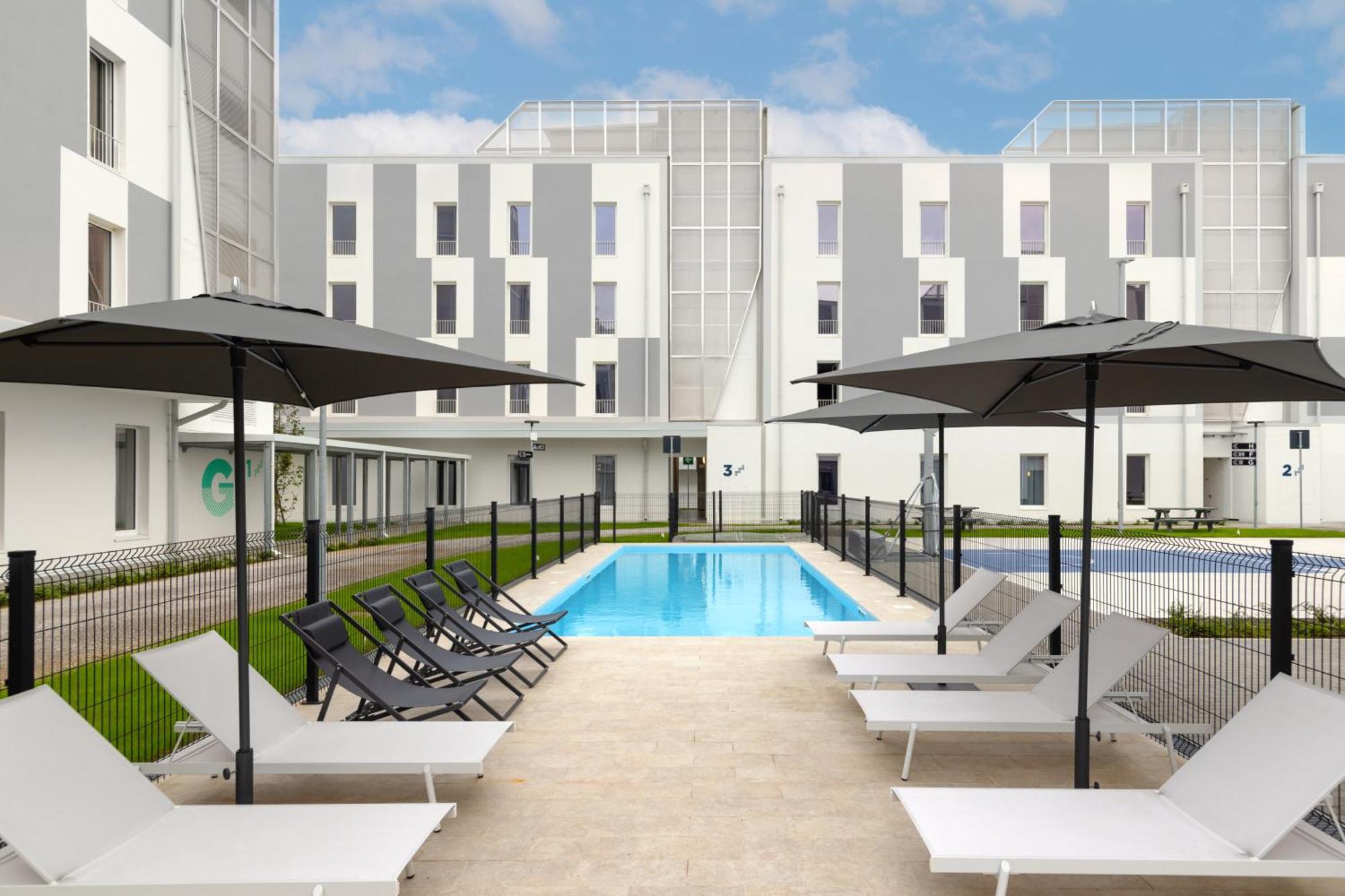 Cx Milan Nom Hostel Екстериор снимка