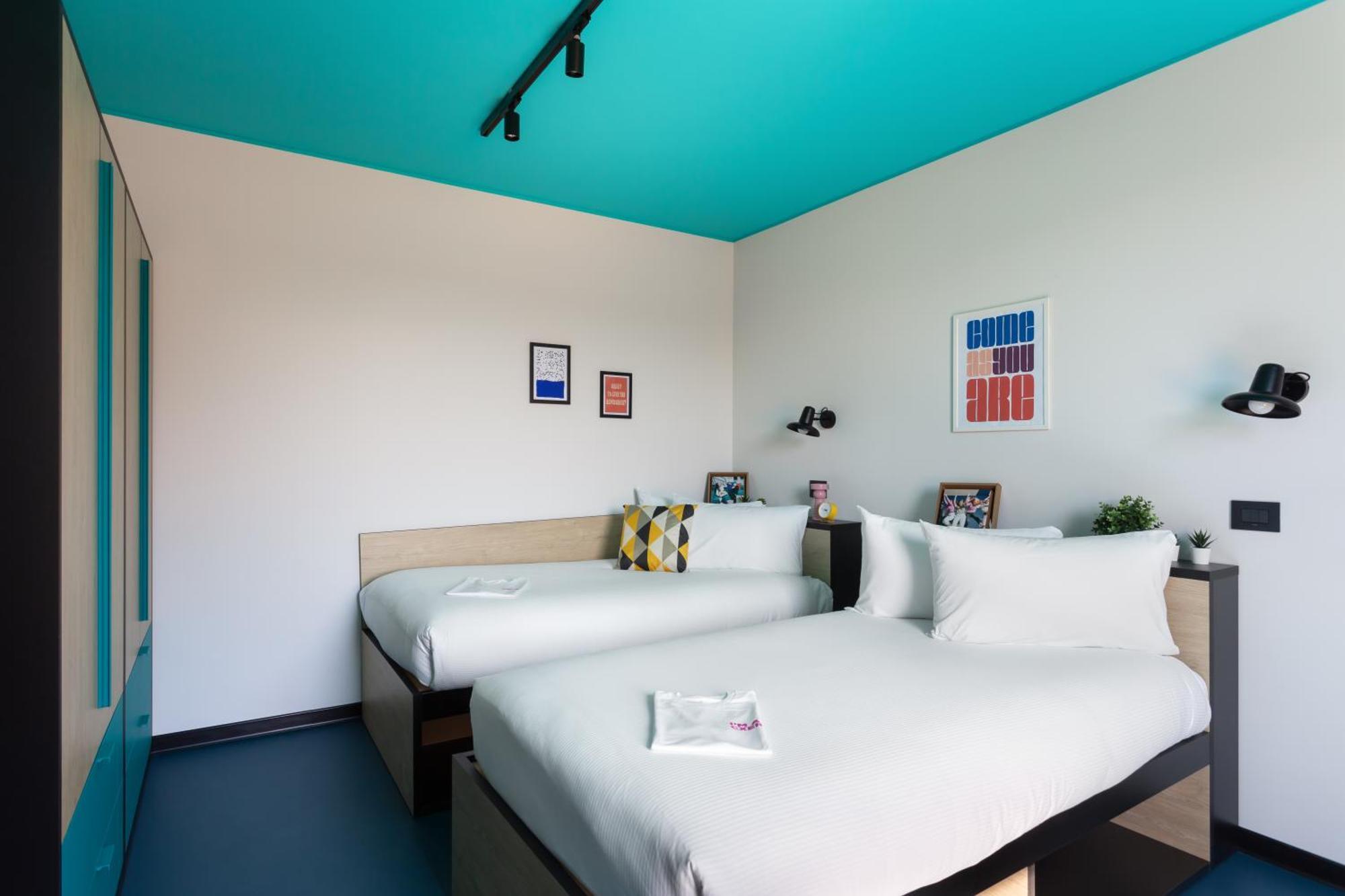 Cx Milan Nom Hostel Екстериор снимка